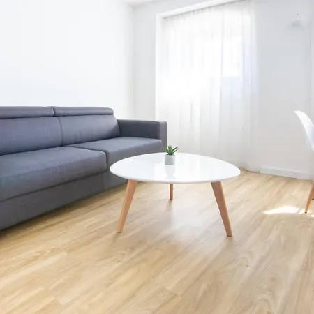 Portun Center Apartment *