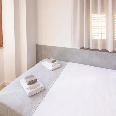 Portun Center Apartment *
