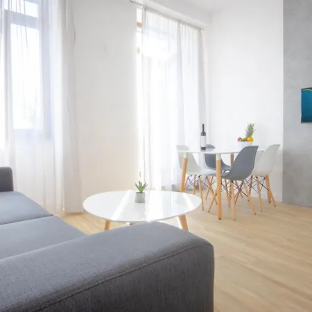 Apartment Portun Center *