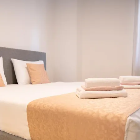 Portun Center Apartment *